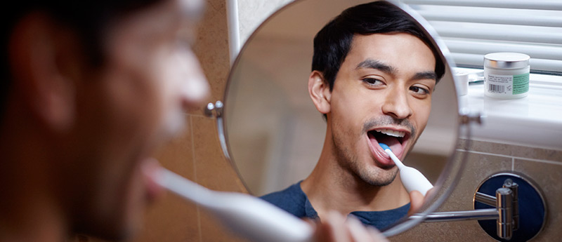 How to cure bad breath with your daily routine